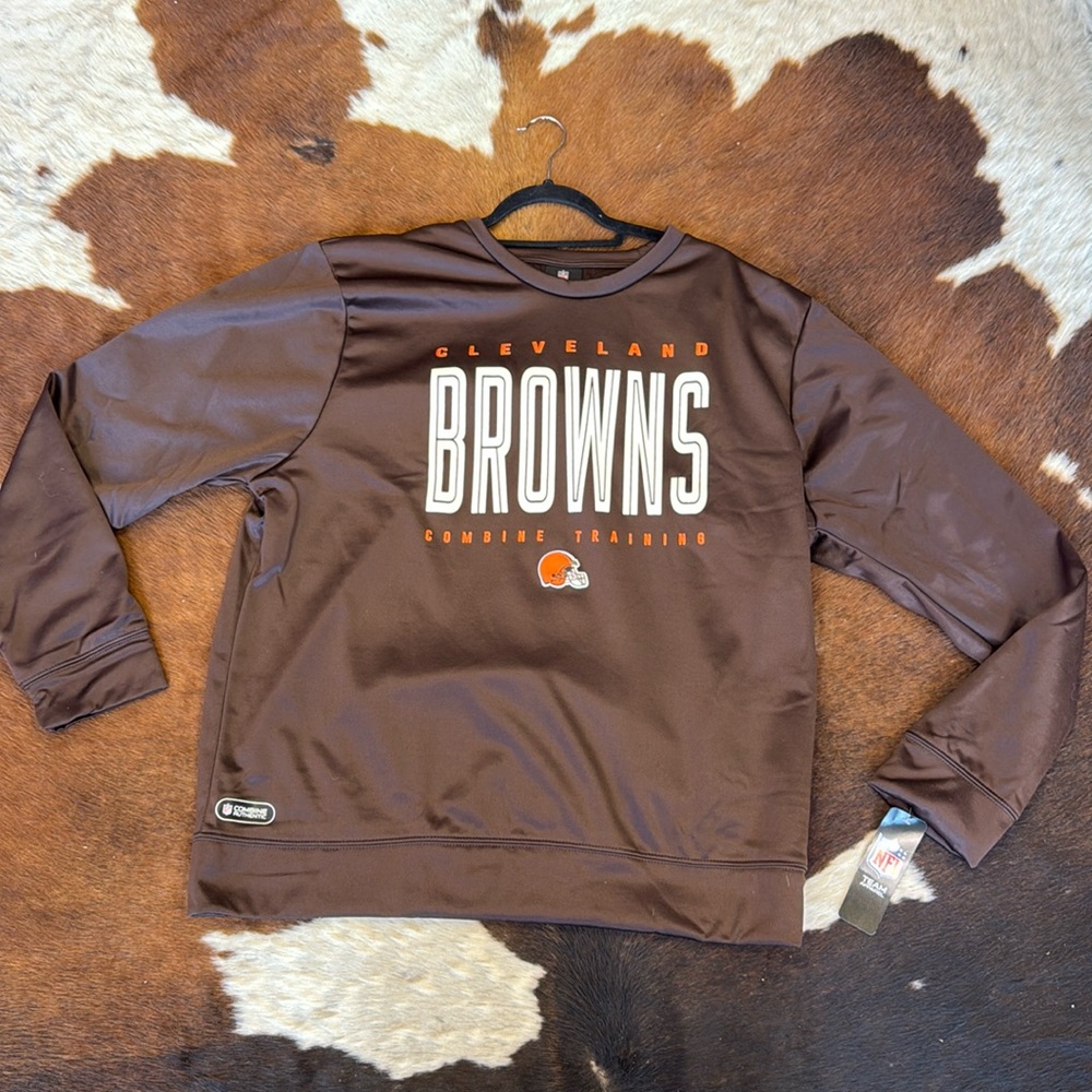 NWT Cleveland Browns sweatshirt